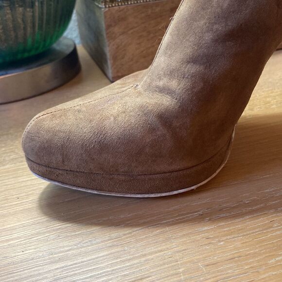 Michael Kors Tan Suede Heels Booties. Leather Size 9 Ankle Boot - Picture 6 of 16